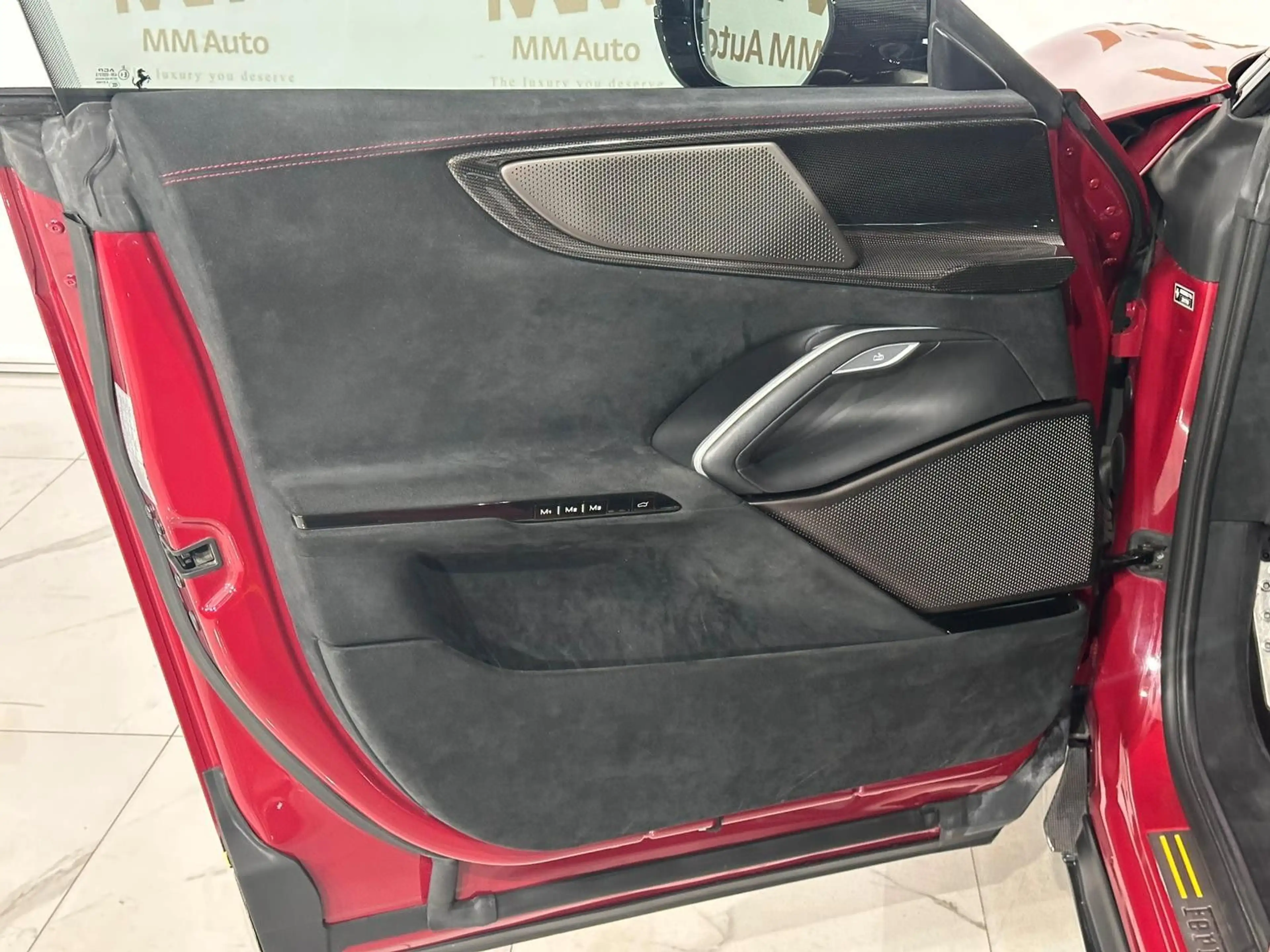 Ferrari Purosangue Carbon Pano Massage Lift — photo 9