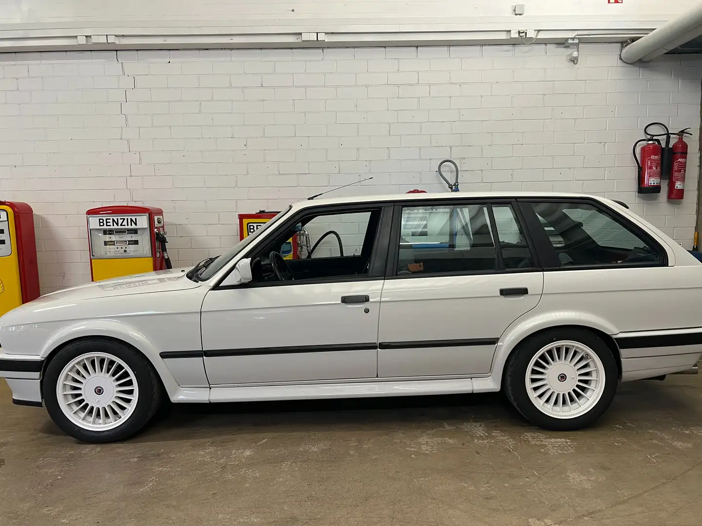BMW 325 325ix touring Bílá - 1
