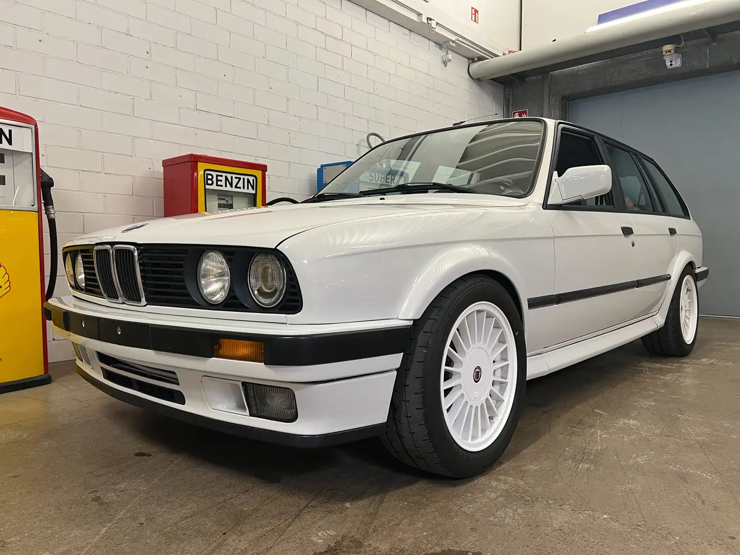 BMW 325 325ix touring Bílá - 2