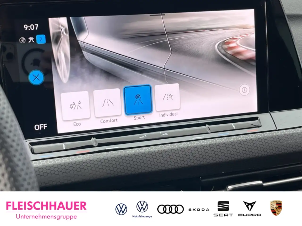 Volkswagen Golf GTI VIII Clubsport DWA IQDrivePaket RFK Lenkrad heizb. 18