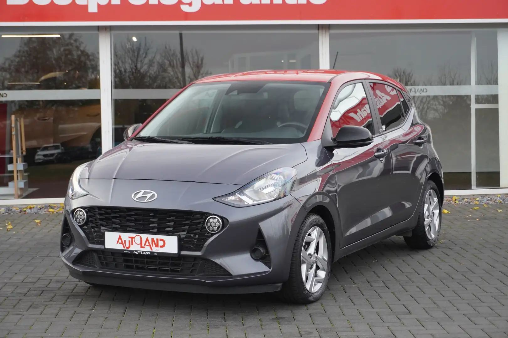 Hyundai i10 1.2 Intro Edition NAVI SHZ LHZ KAMERA Gris - 1