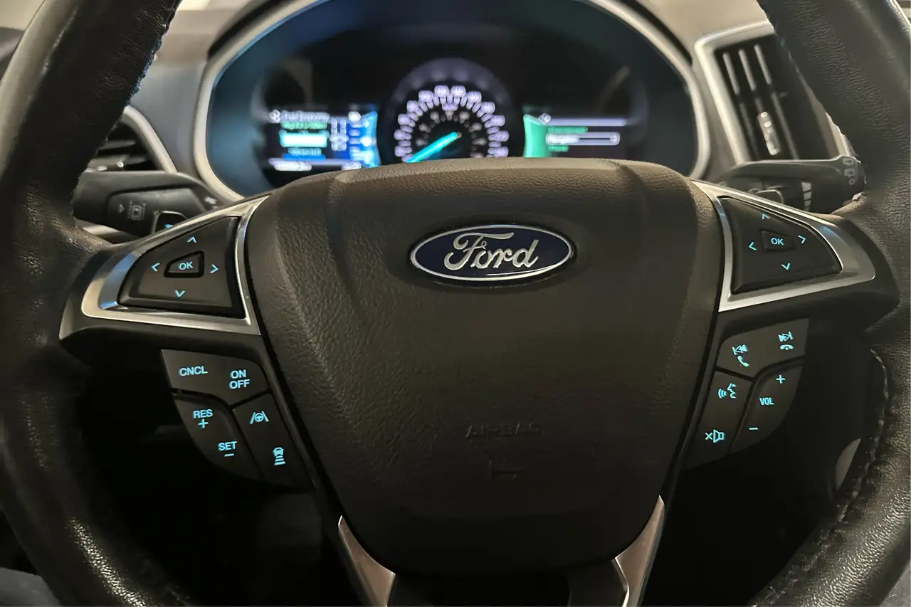 Ford Edge снимка Ford Edge
