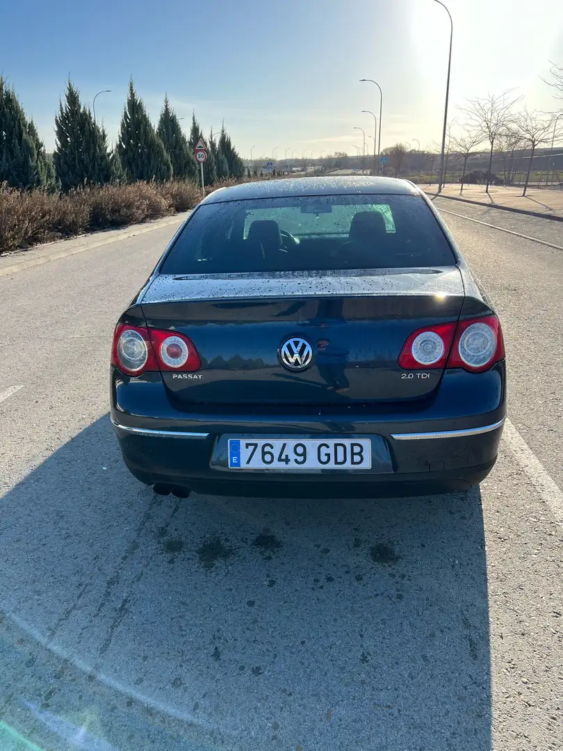Volkswagen Passat 2.0TDI Highline Azul - 2