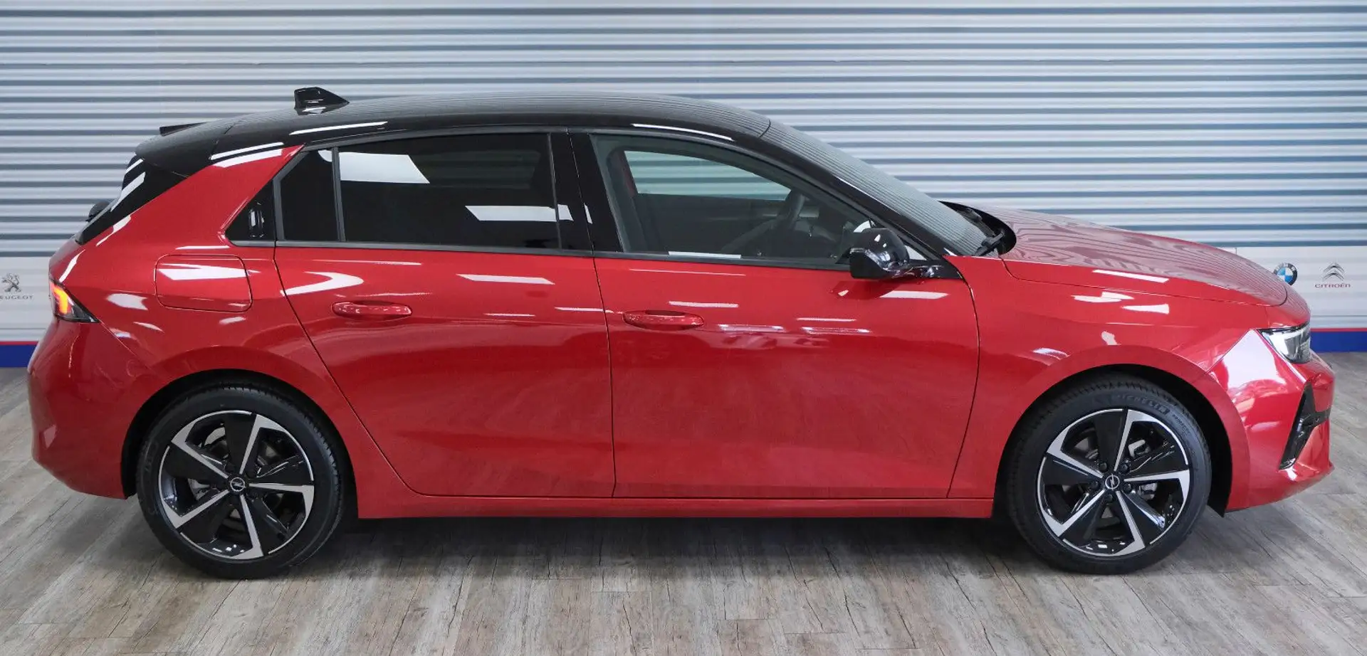 Opel Astra L 1.2 GS *NAVI-PRO/SHZ/PDC/360/AHK* Rot - 2