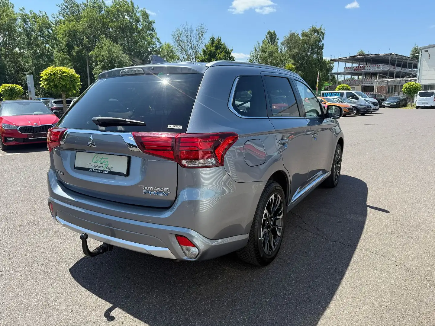 Mitsubishi Outlander PHEV Plus 4WD+AHK+LED+Navi+Sthzg+St-kl Gris - 2