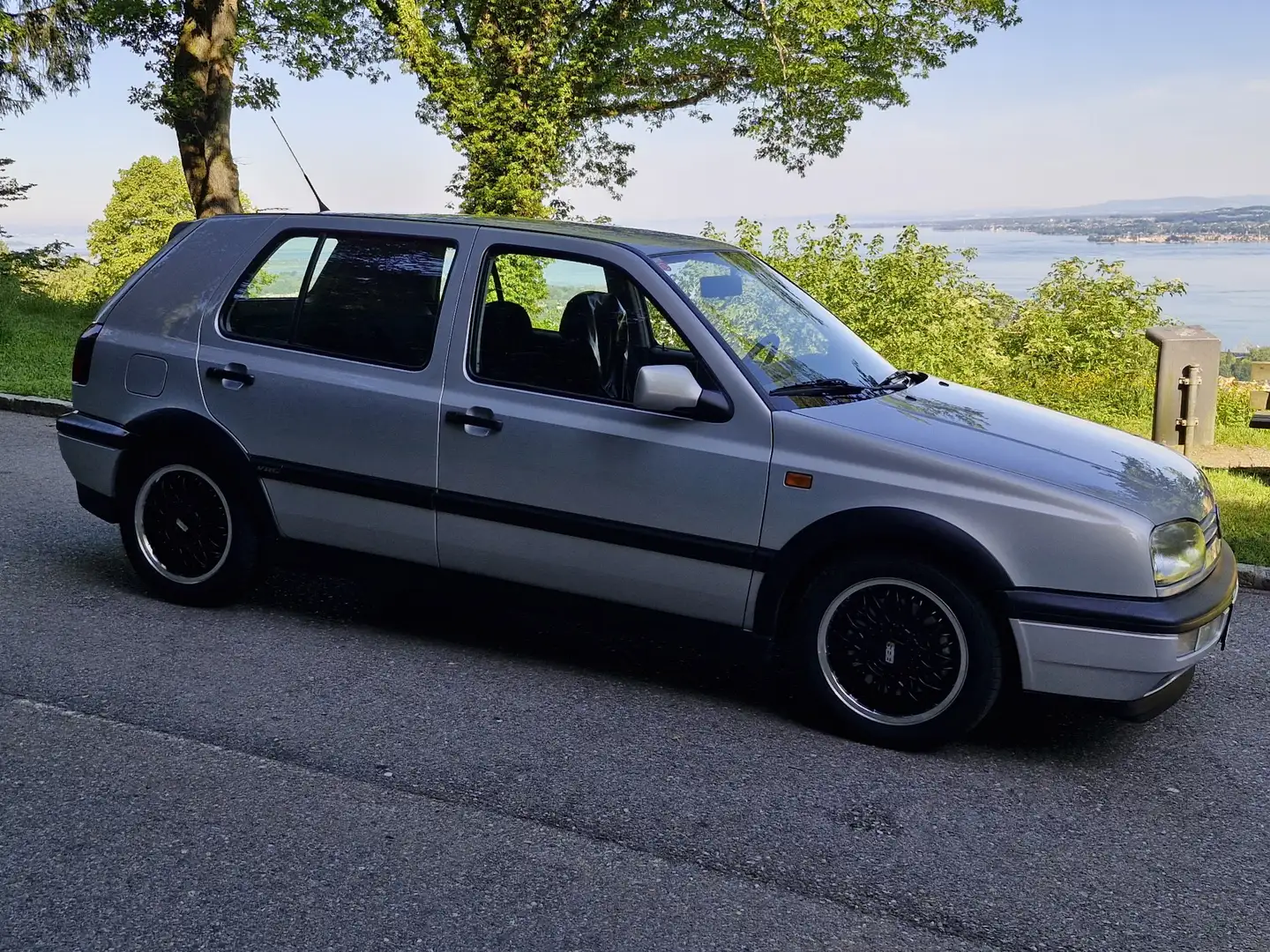 Volkswagen Golf GTI VR6 - 1