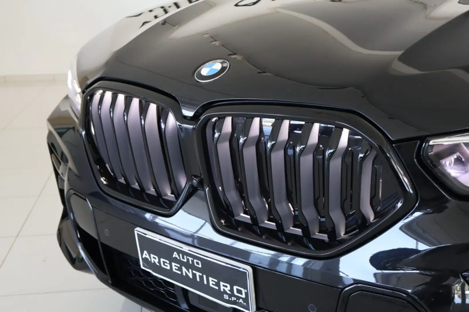 BMW X6 xDrive30d 48V Msport cerchi 22 soli 38.223 km!!! Nero - 2