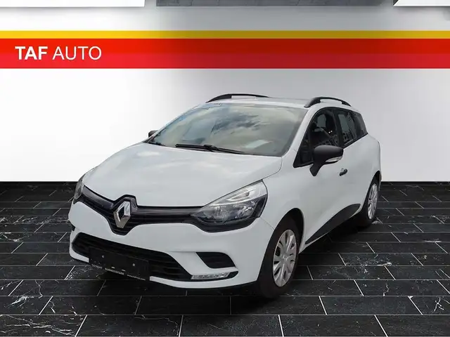 Renault Clio view 2