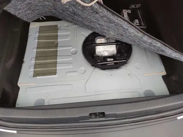 Renault Clio view 9