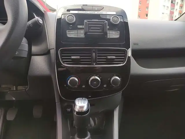 Renault Clio view 15