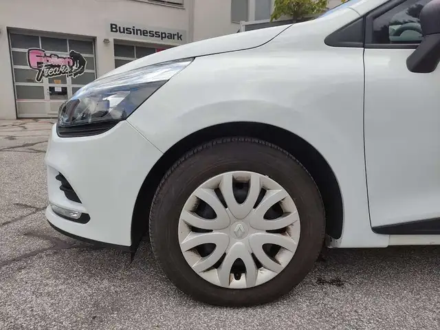 Renault Clio view 5