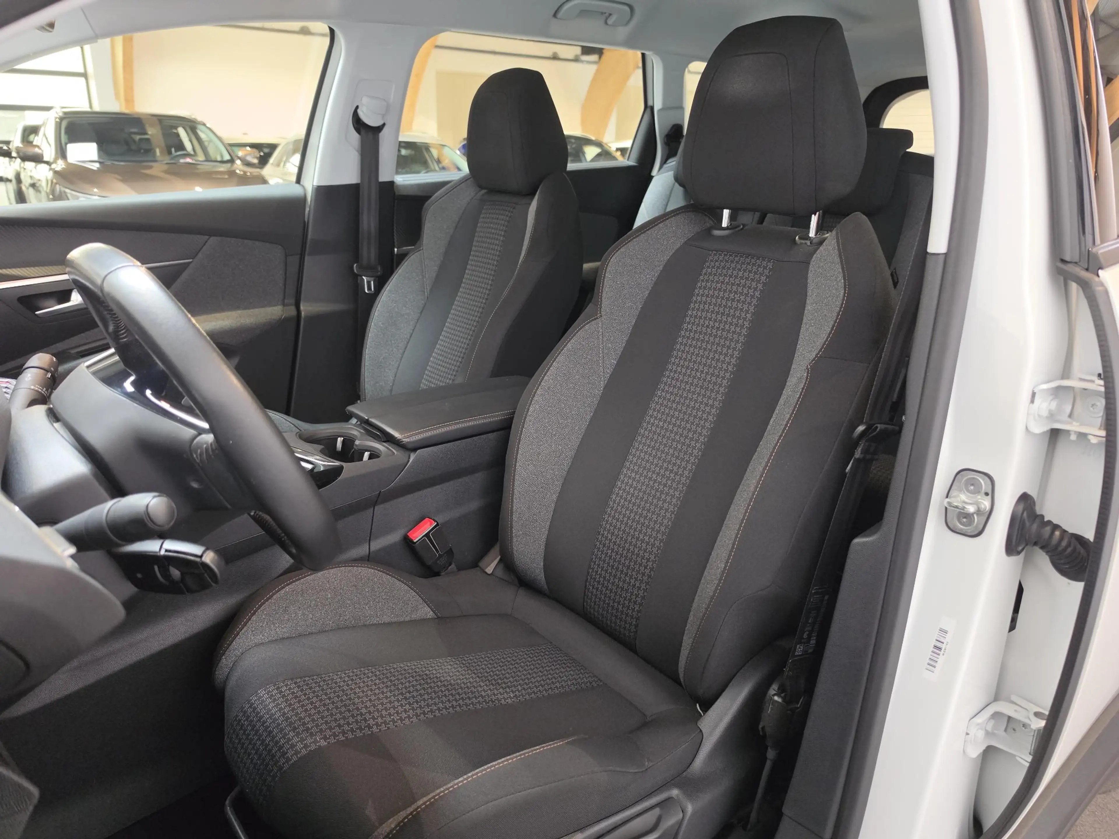 Peugeot 5008 1.2 PureTech Active 7persoons - Apple Carplay/Andr — photo 12