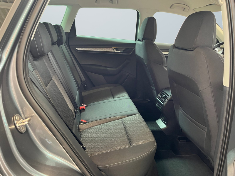 Skoda Karoq Style 1.5 TSI DSG Kamera Navigation KESSY — photo 11