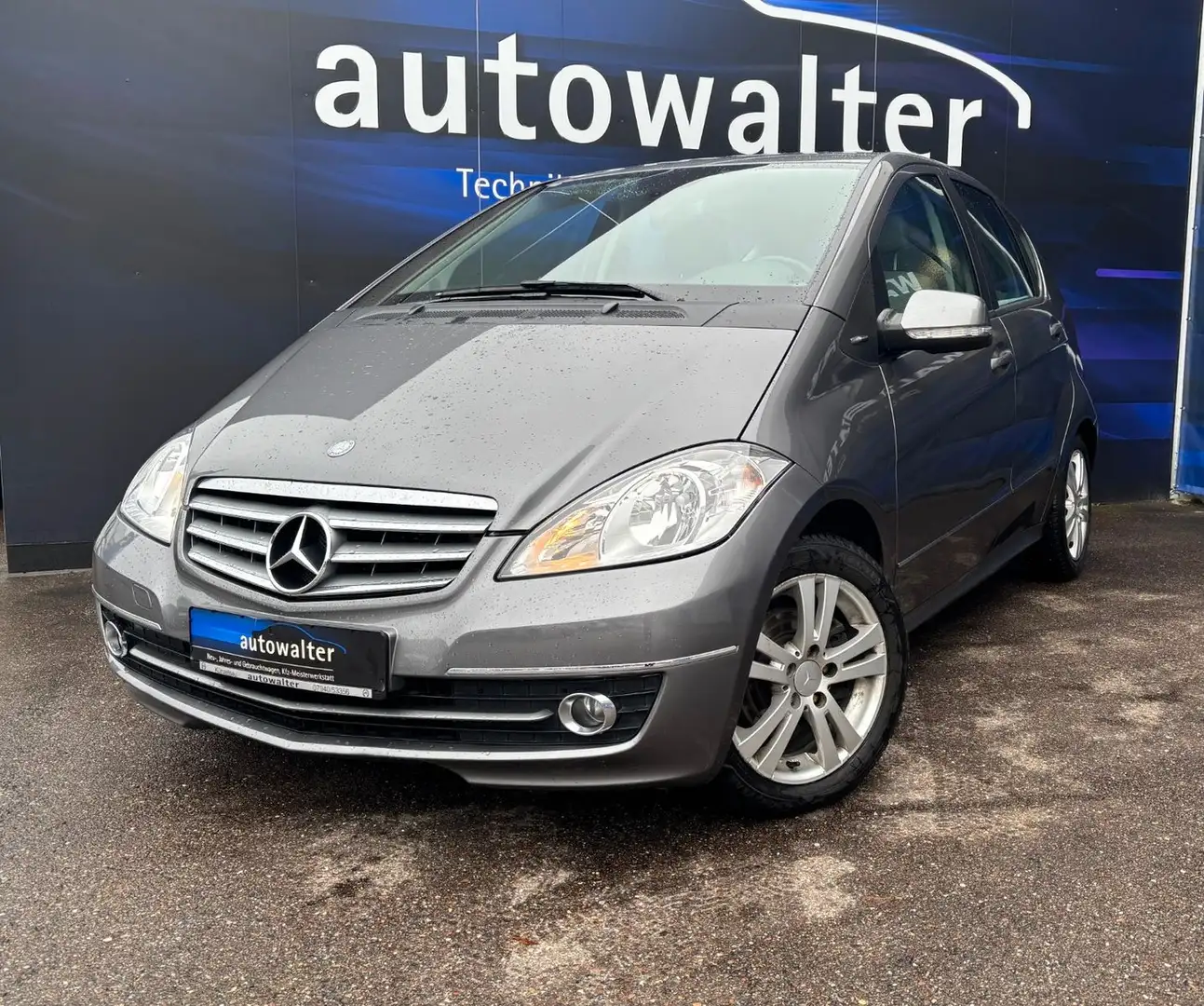 Mercedes-Benz A 200 Elegance Grau - 1