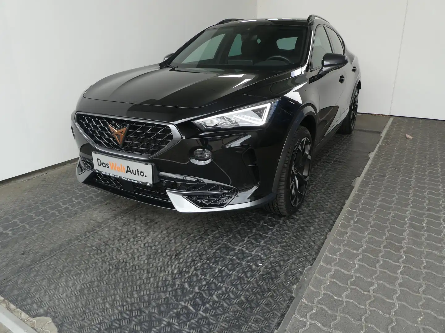 CUPRA Formentor 2.0 TSI 190 PS DSG 4Drive Schwarz - 1
