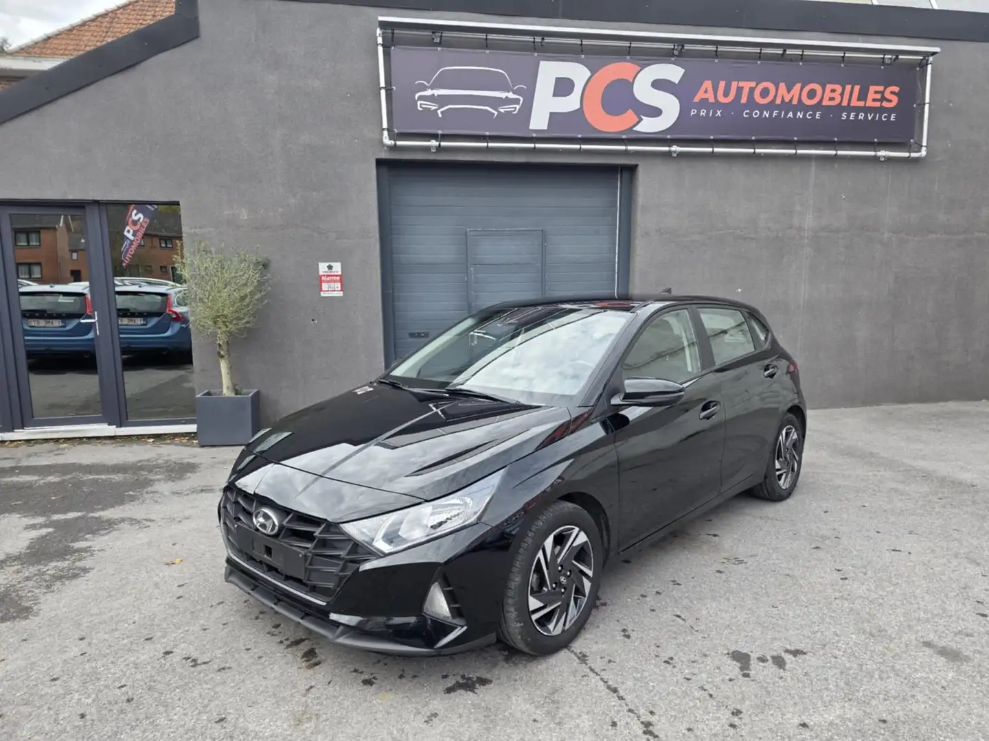 Hyundai i20 1.2i Air*CAMERA*SIEGES ET VOLANT CHAUFF*VIRTUAL... Noir - 2