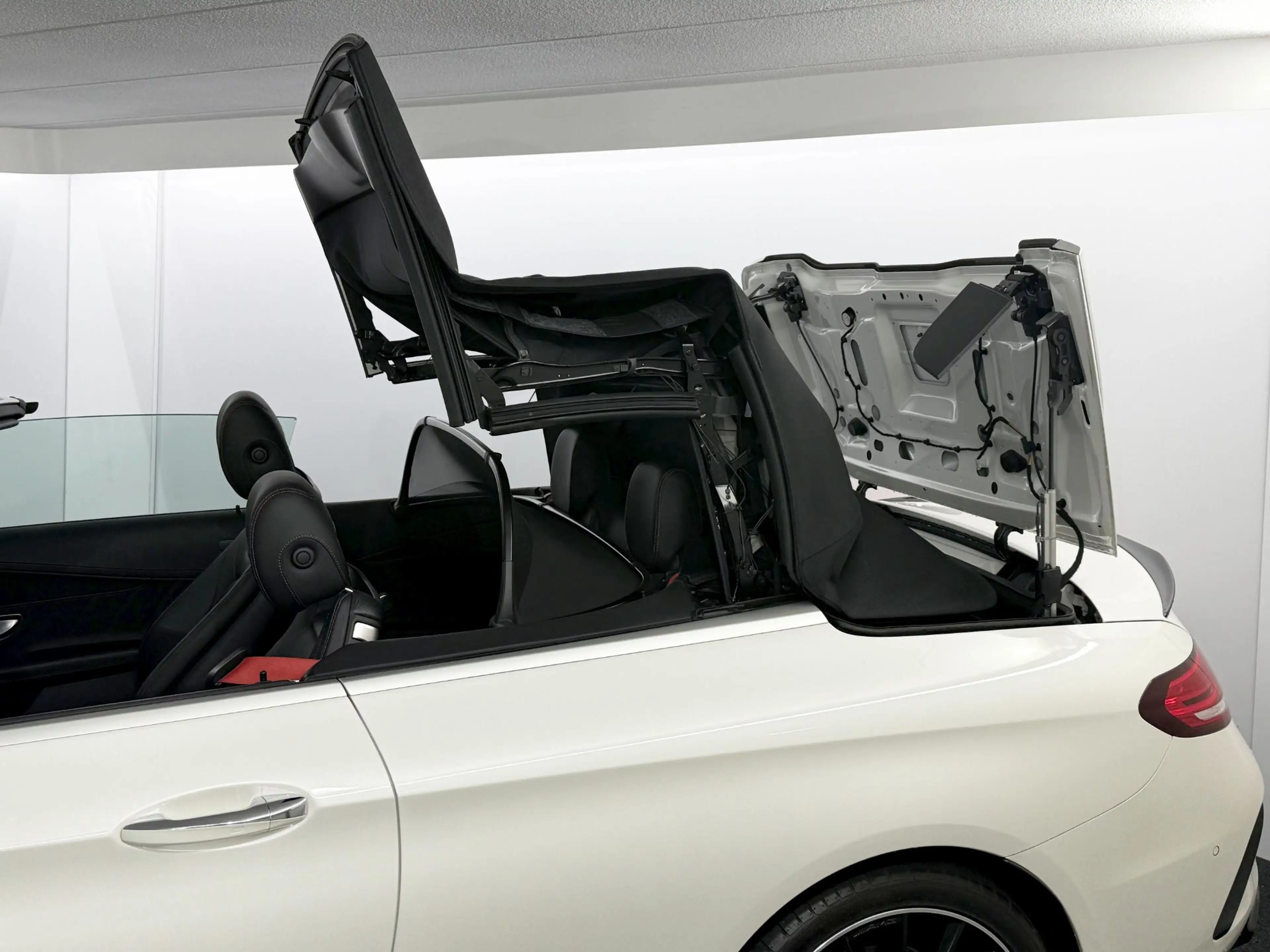 Mercedes-Benz C 43 AMG Cabrio 4MATIC Premium Plus Pack / Voll. onderhoude — photo 3