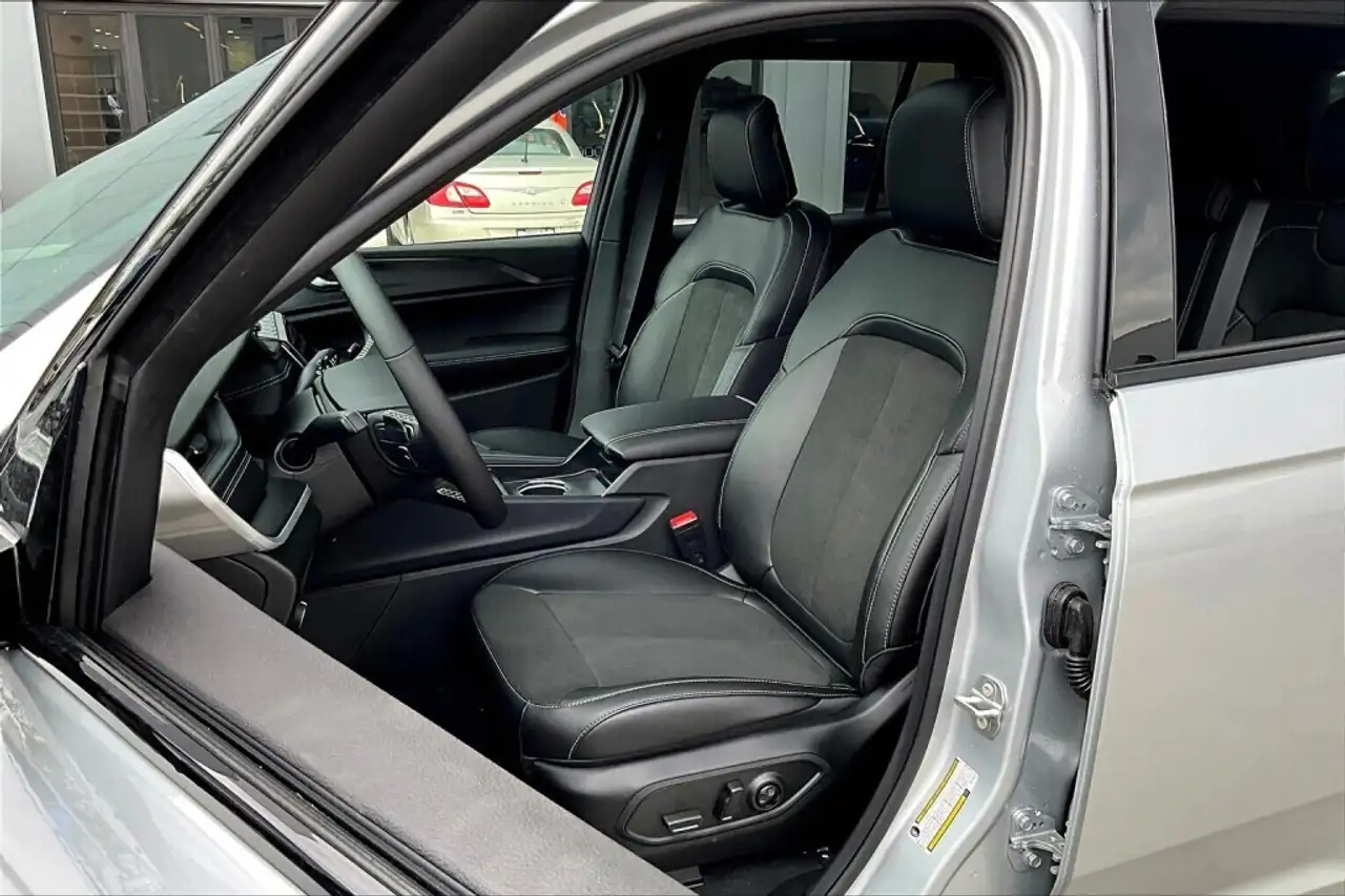 Jeep Grand Cherokee fotografie Jeep Grand Cherokee