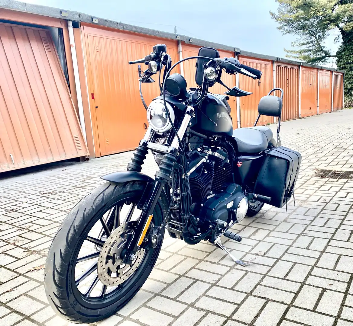 Harley-Davidson Iron 883 Negru - 2