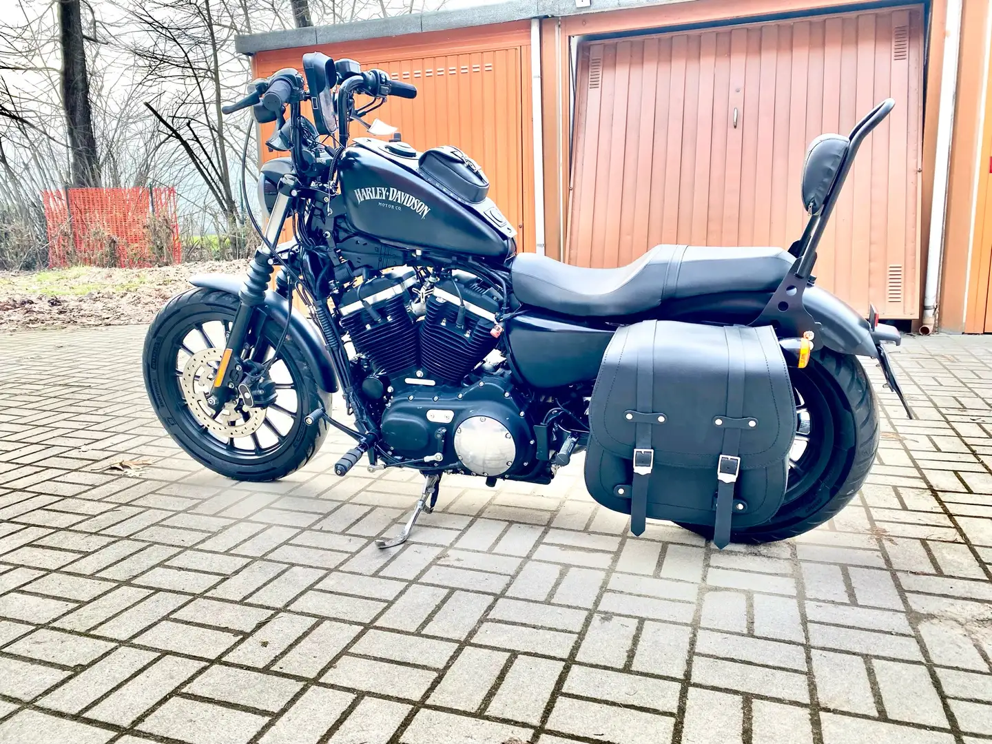 Harley-Davidson Iron 883 Negru - 1
