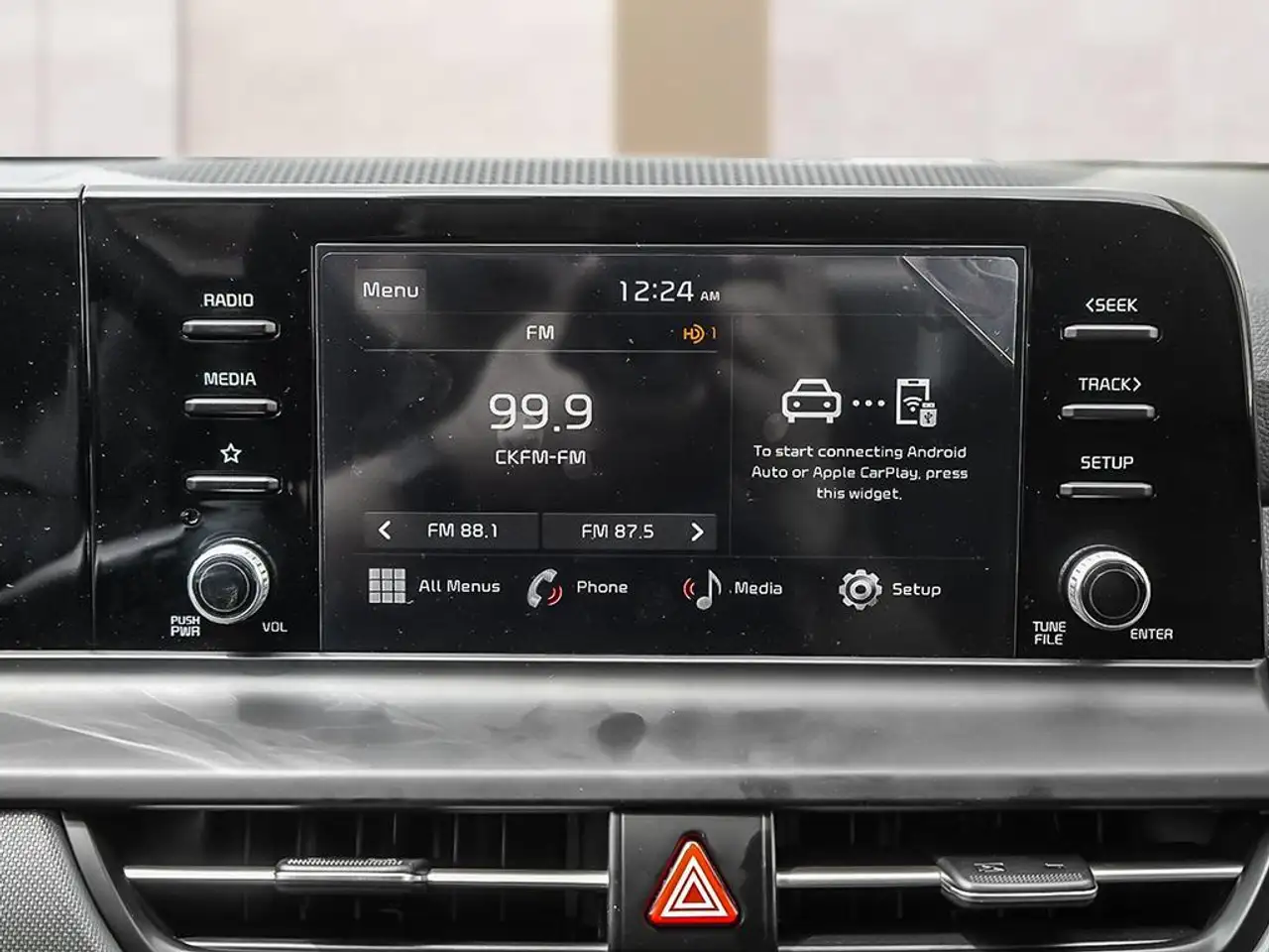 Kia Seltos снимка Kia Seltos