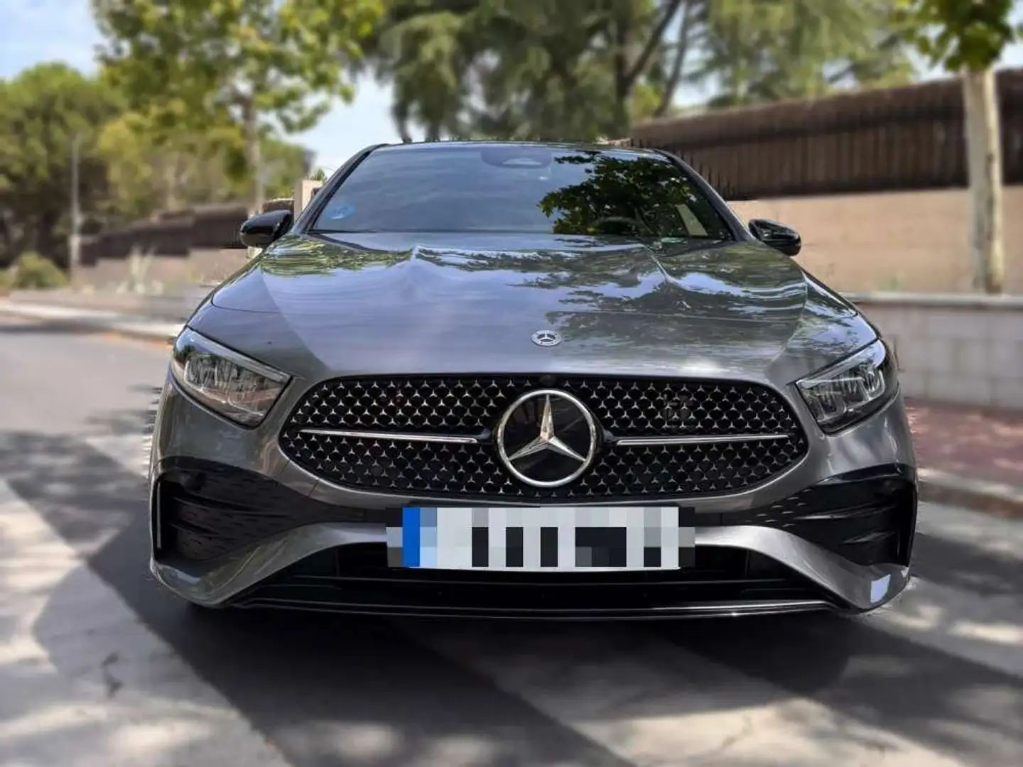 Mercedes-Benz A 250 e Gris - 2