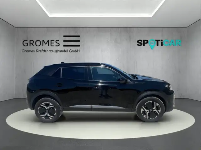 Peugeot 2008 view 2