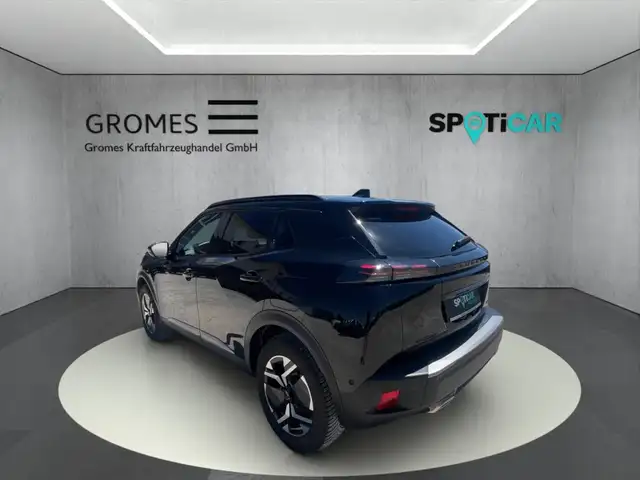 Peugeot 2008 view 5