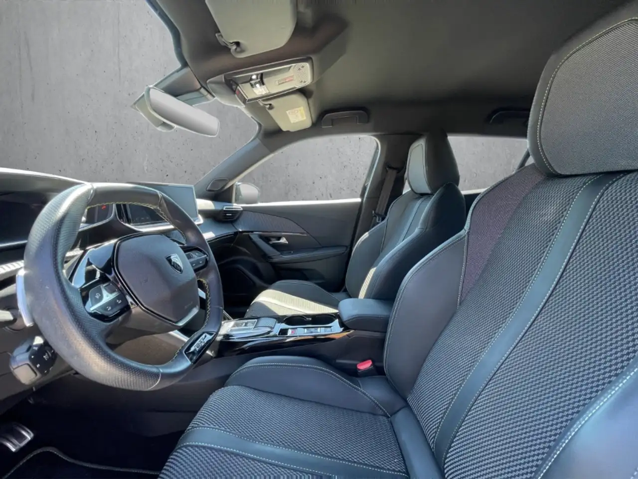 Peugeot 2008 GT PT 130 EAT8 Kamera LED ACC CarPlay, миниатюра 9
