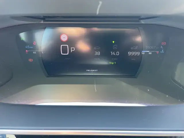 Peugeot 2008 view 15