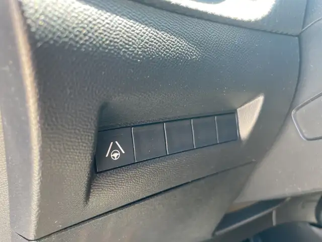 Peugeot 2008 view 18