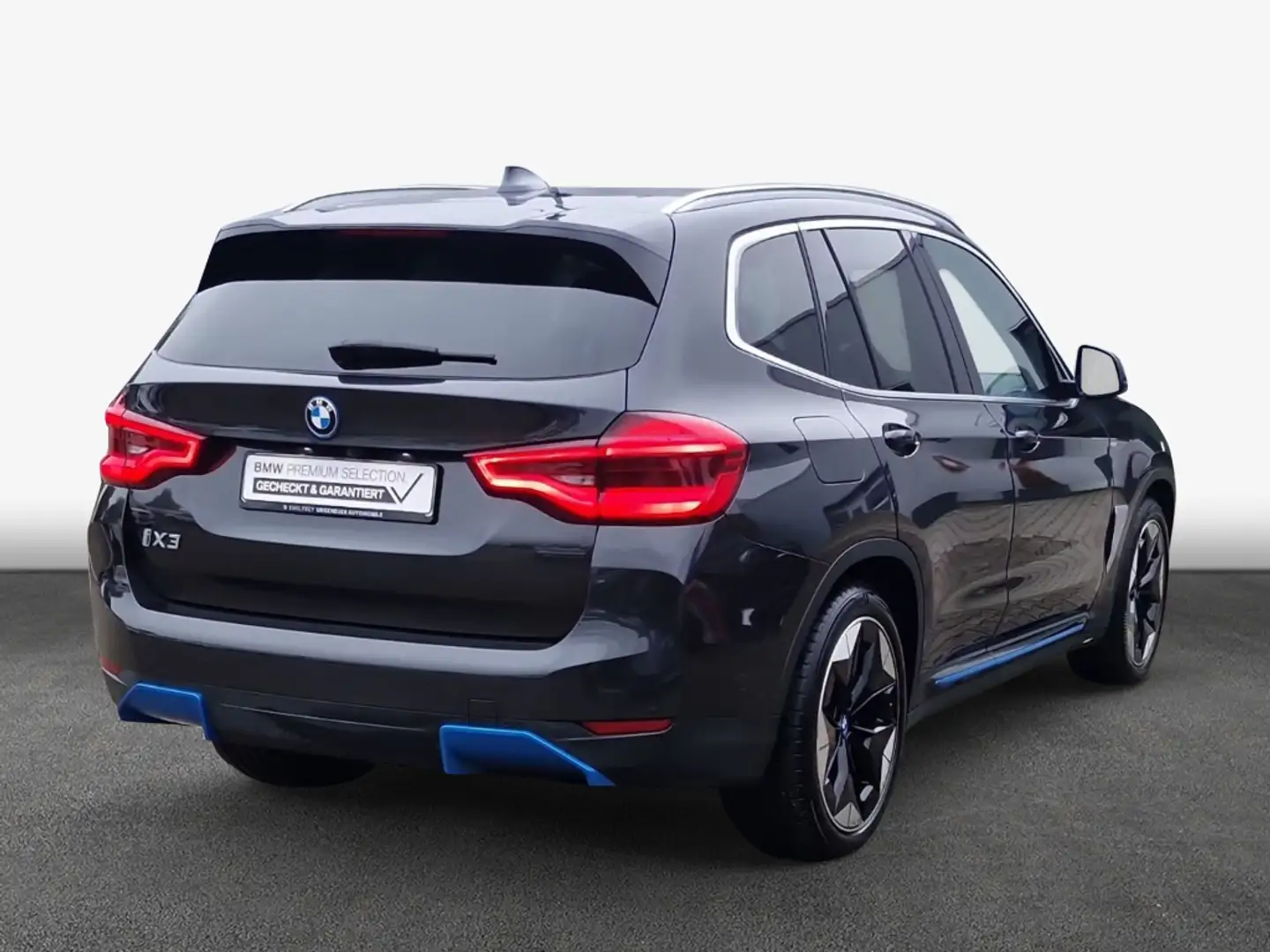 BMW iX3 Impressive *AHK* Grijs - 2
