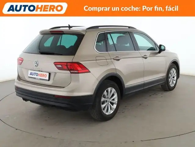 Volkswagen Tiguan view 6