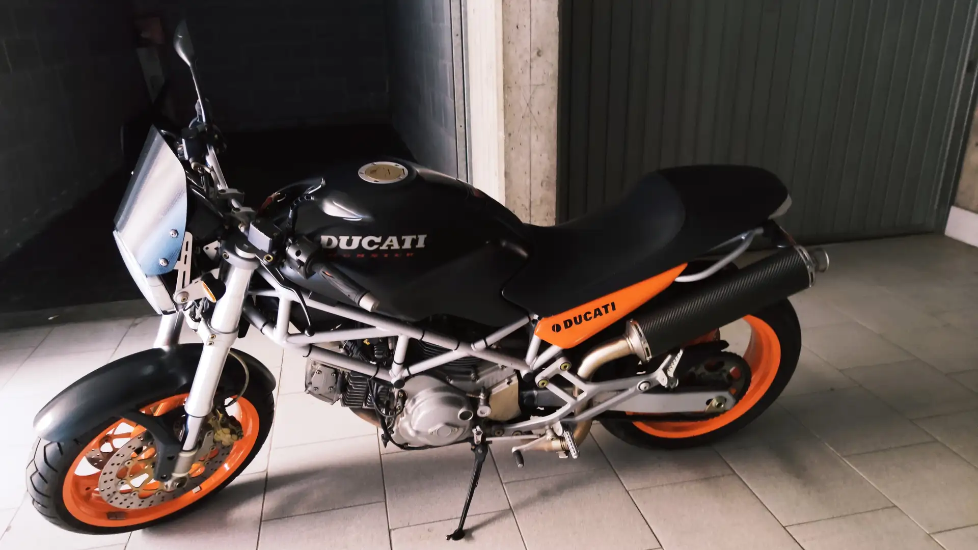Ducati Monster 620 Versione Dark Schwarz - 1