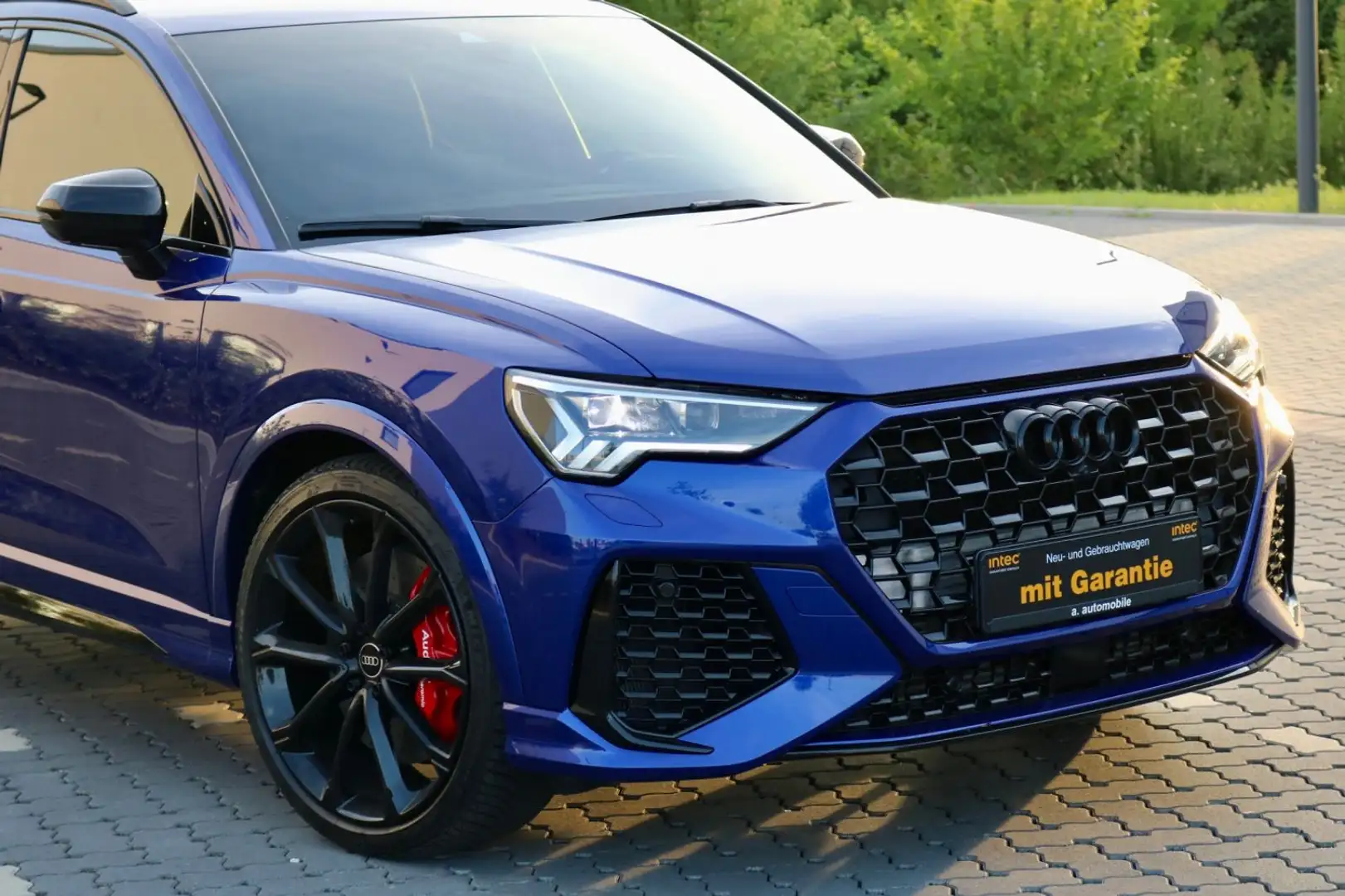 Audi RS Q3 2.5 TFSI S tronic quattro/LEDER/360°/SONOS Blau - 2