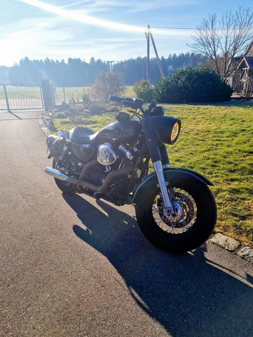 Harley-Davidson Sportster Black - 2