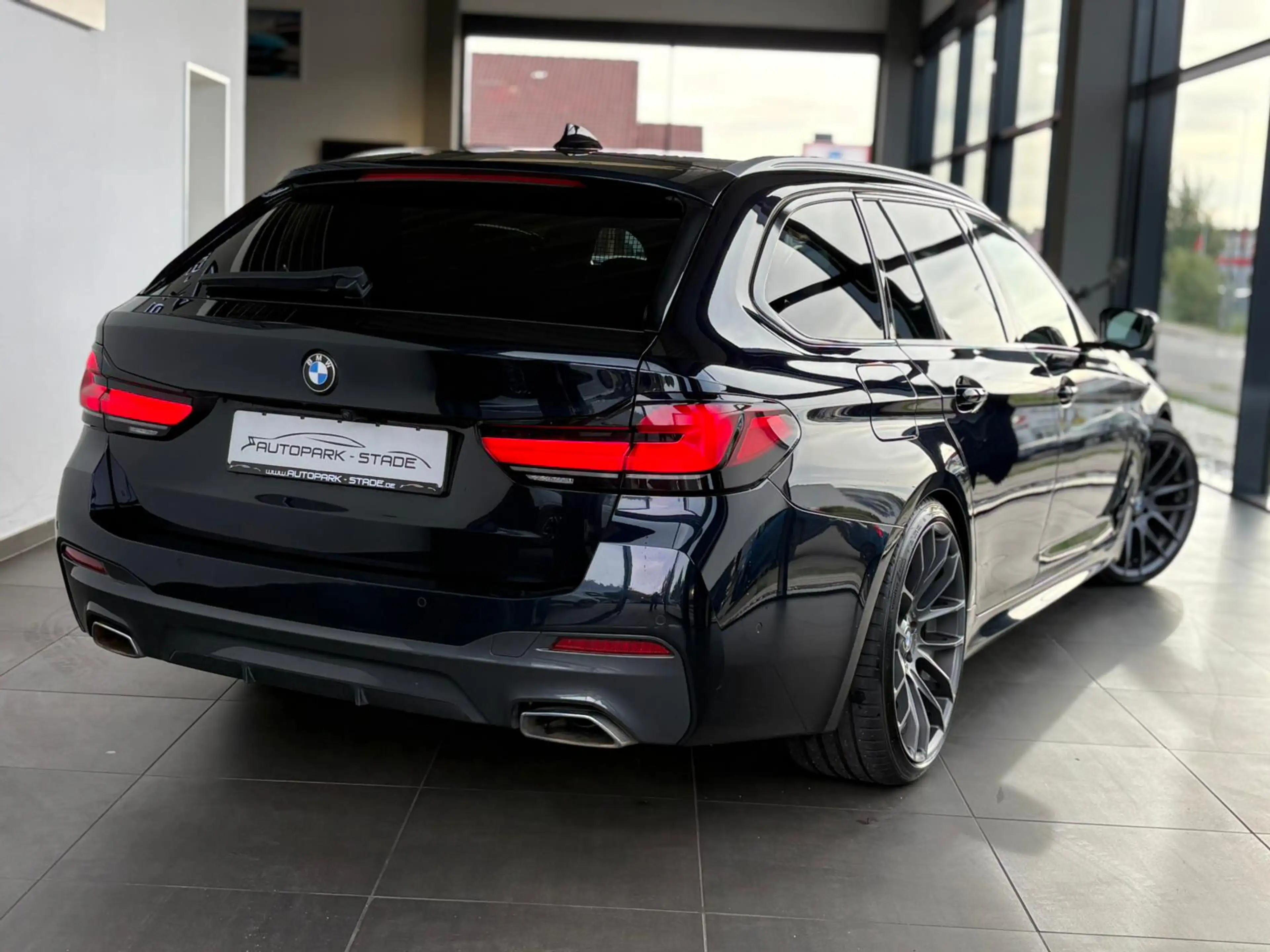 BMW 540 540d xDrive M Sport Pano HUD Assist. Stdh. Luft — photo 8