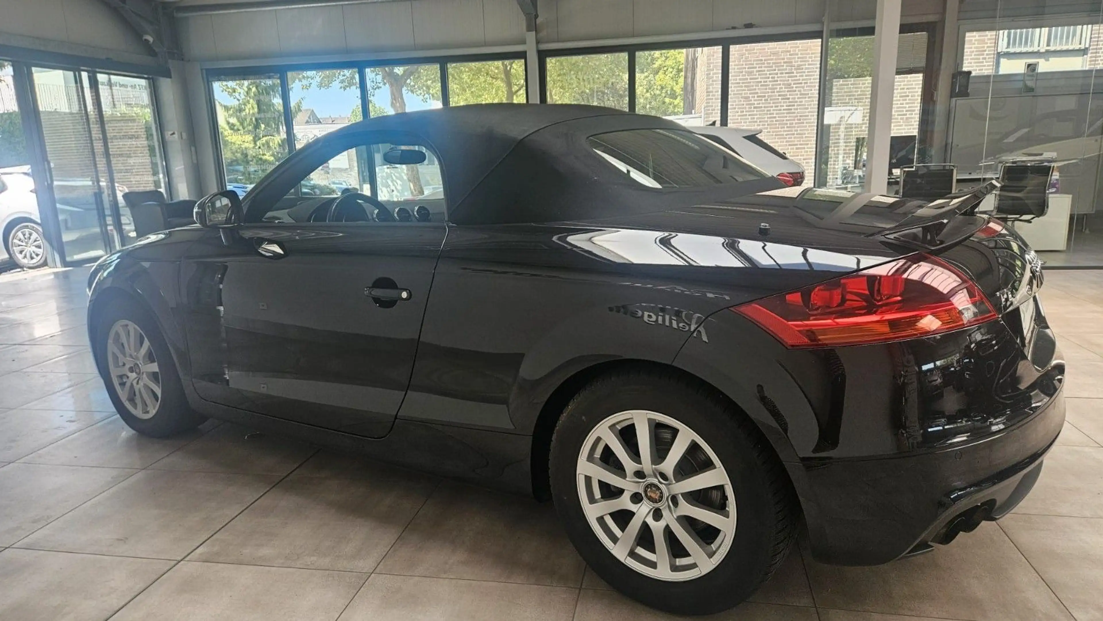 Audi TT 1.8TFSI Roadster Navi Xenon Alcantara PDC SHZ — photo 7