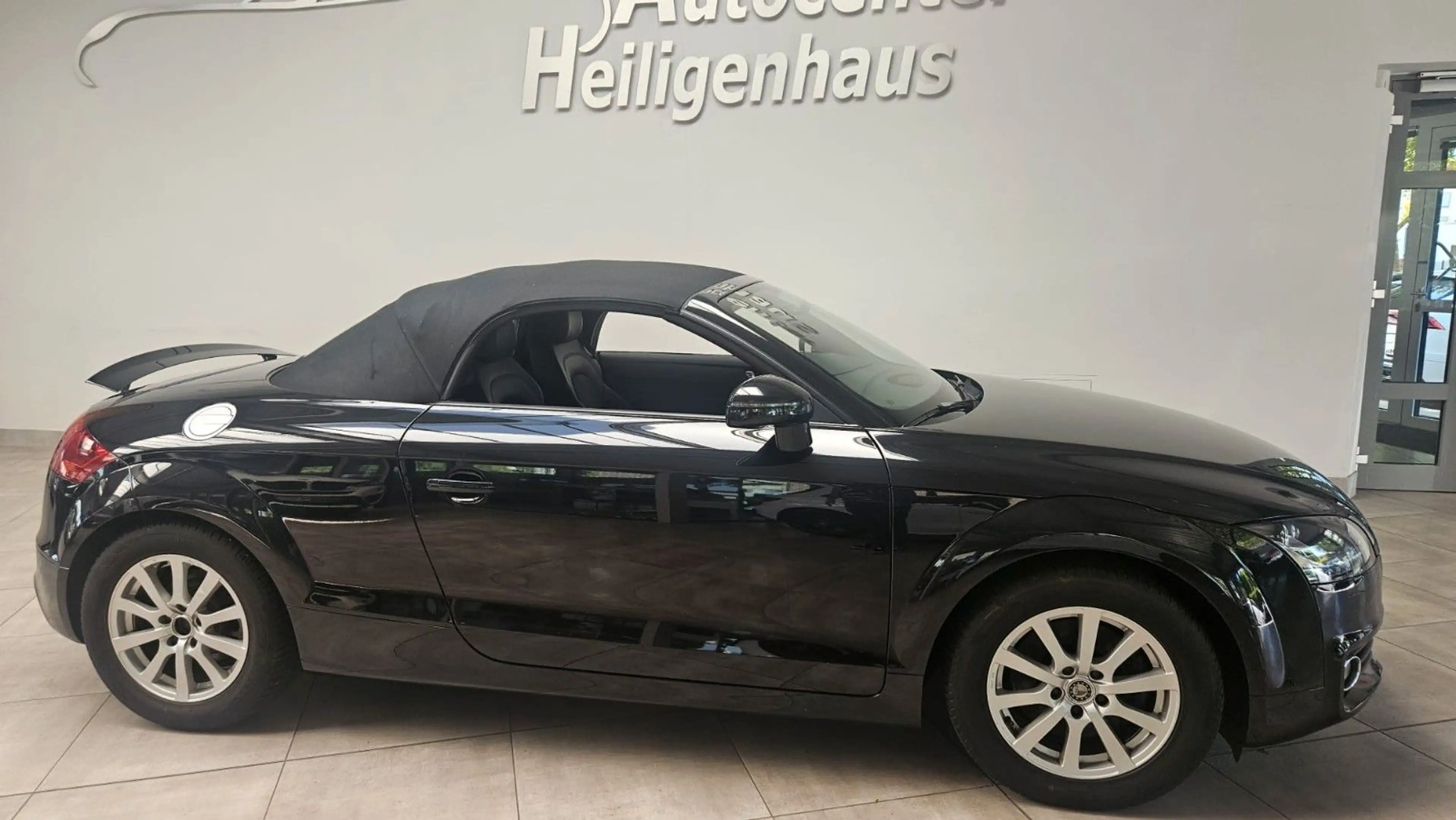 Audi TT 1.8TFSI Roadster Navi Xenon Alcantara PDC SHZ — photo 2