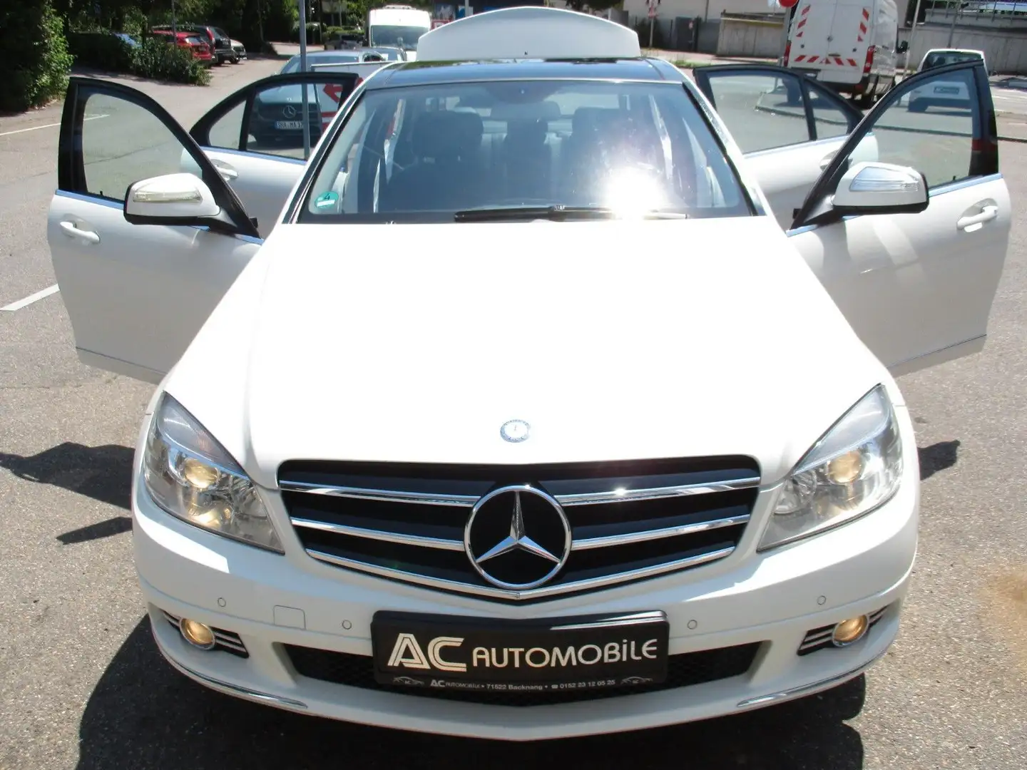 Mercedes-Benz C 200 C -Klasse Lim. C 200 Kompressor - PANORAMA Weiß - 2