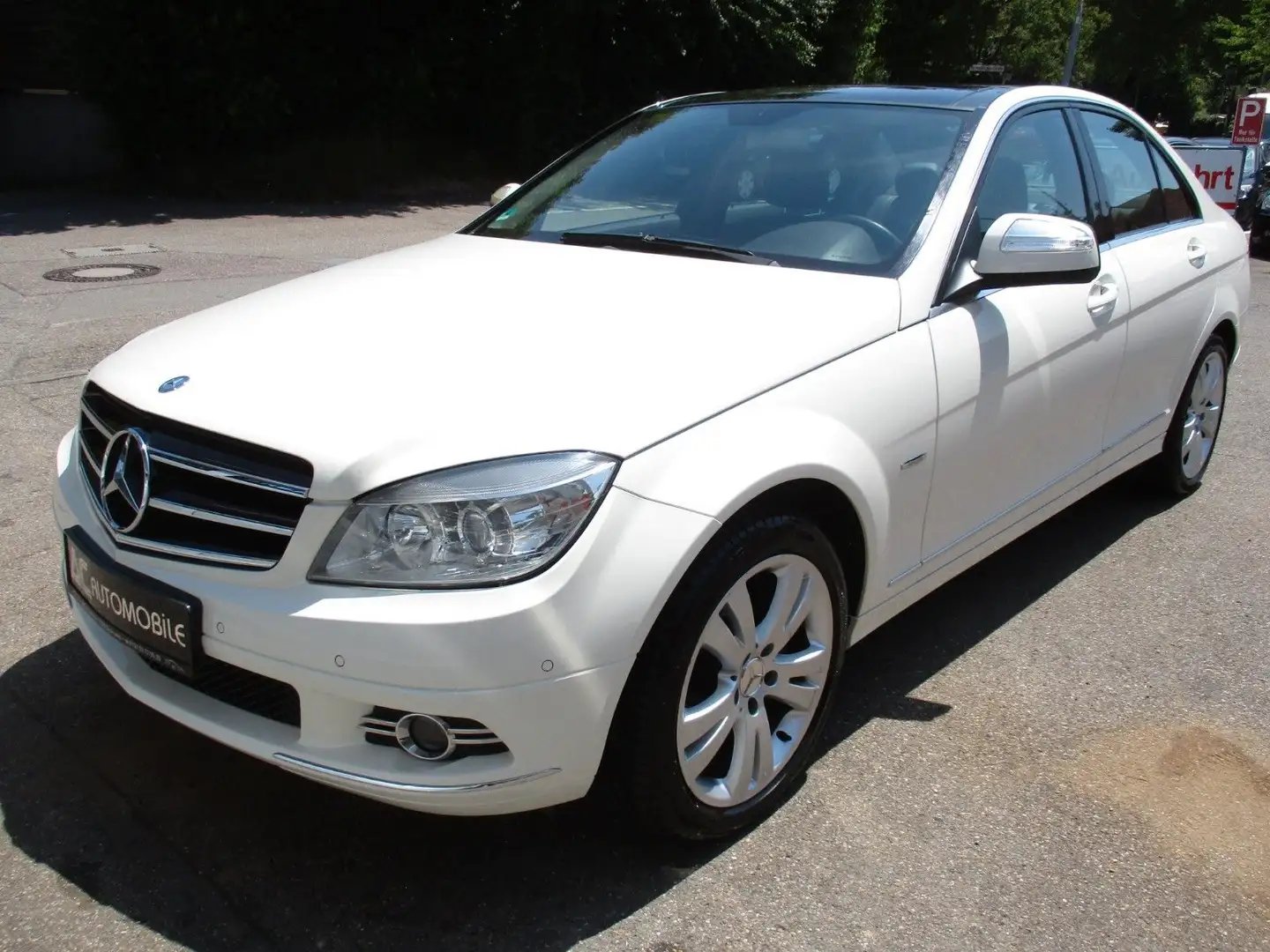 Mercedes-Benz C 200 C -Klasse Lim. C 200 Kompressor - PANORAMA Weiß - 1