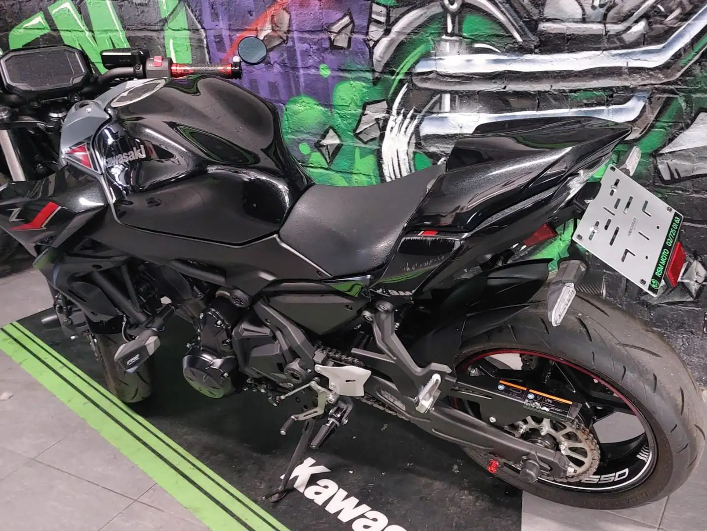 Kawasaki Z 650 Zwart - 2