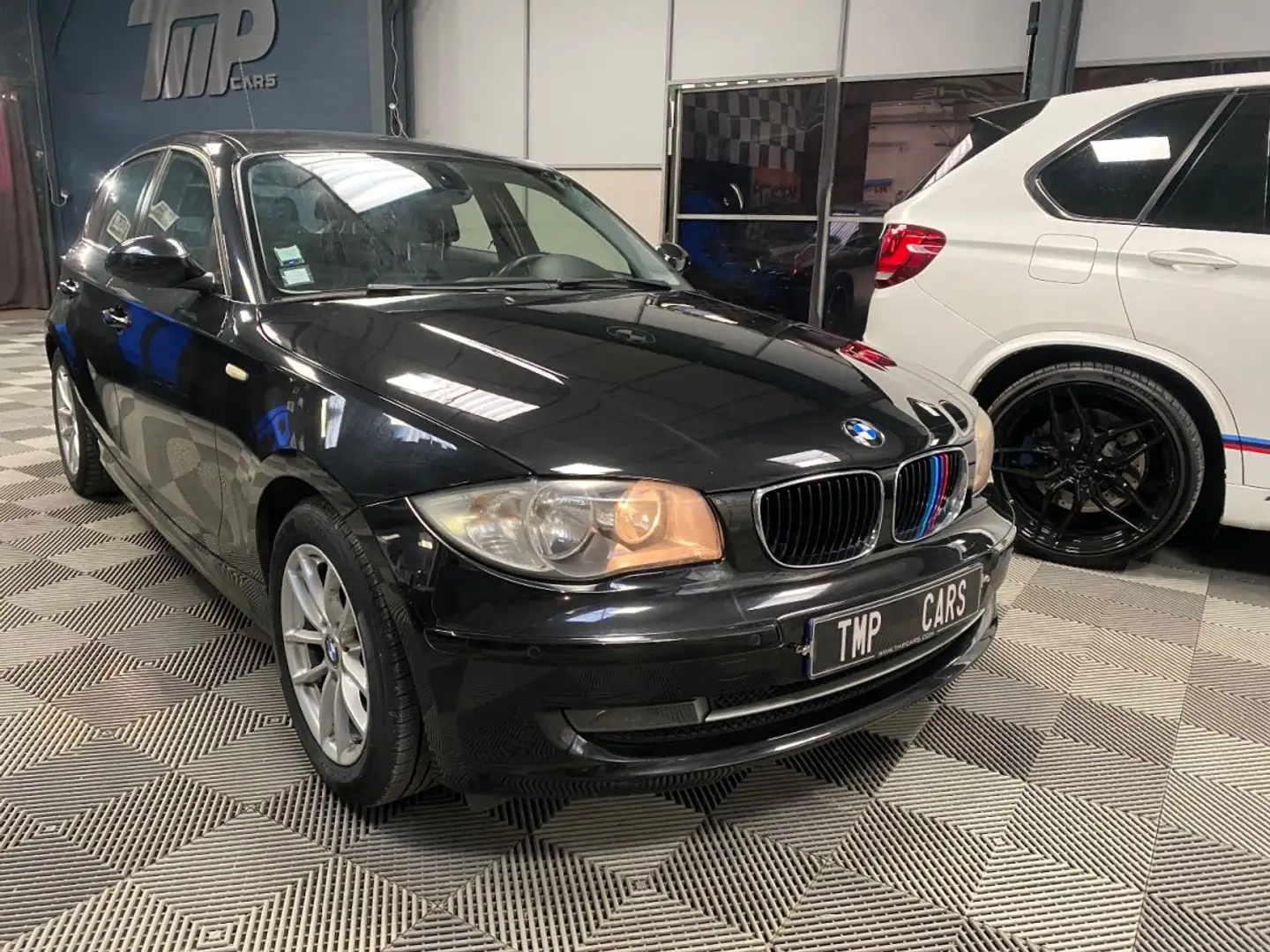 BMW 116 116i 1.6i - 16V 122ch Чорний - 1