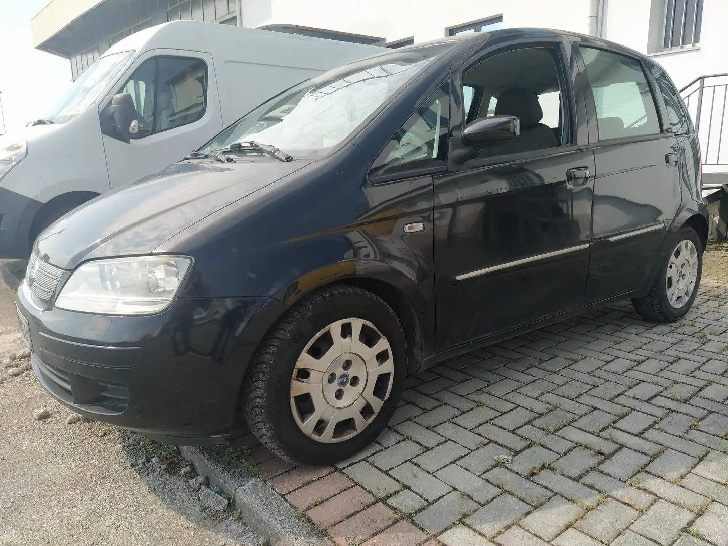 Fiat Idea Neopatentato 1.3 mjt 16v Active 90cv Černá - 1