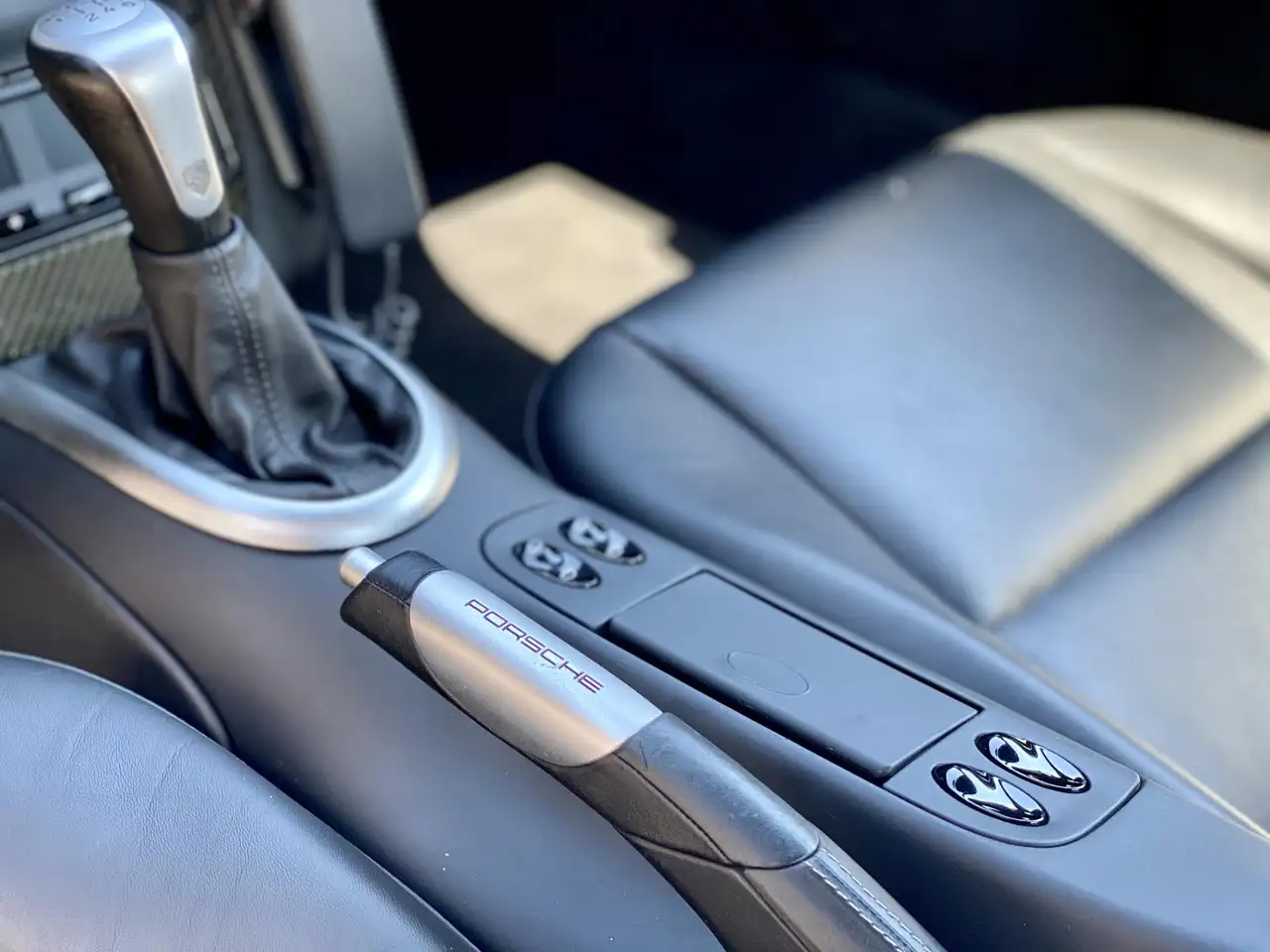 Porsche 911 / 996 Carrera 4 NAVI XENON ATM 84.500, foto 6