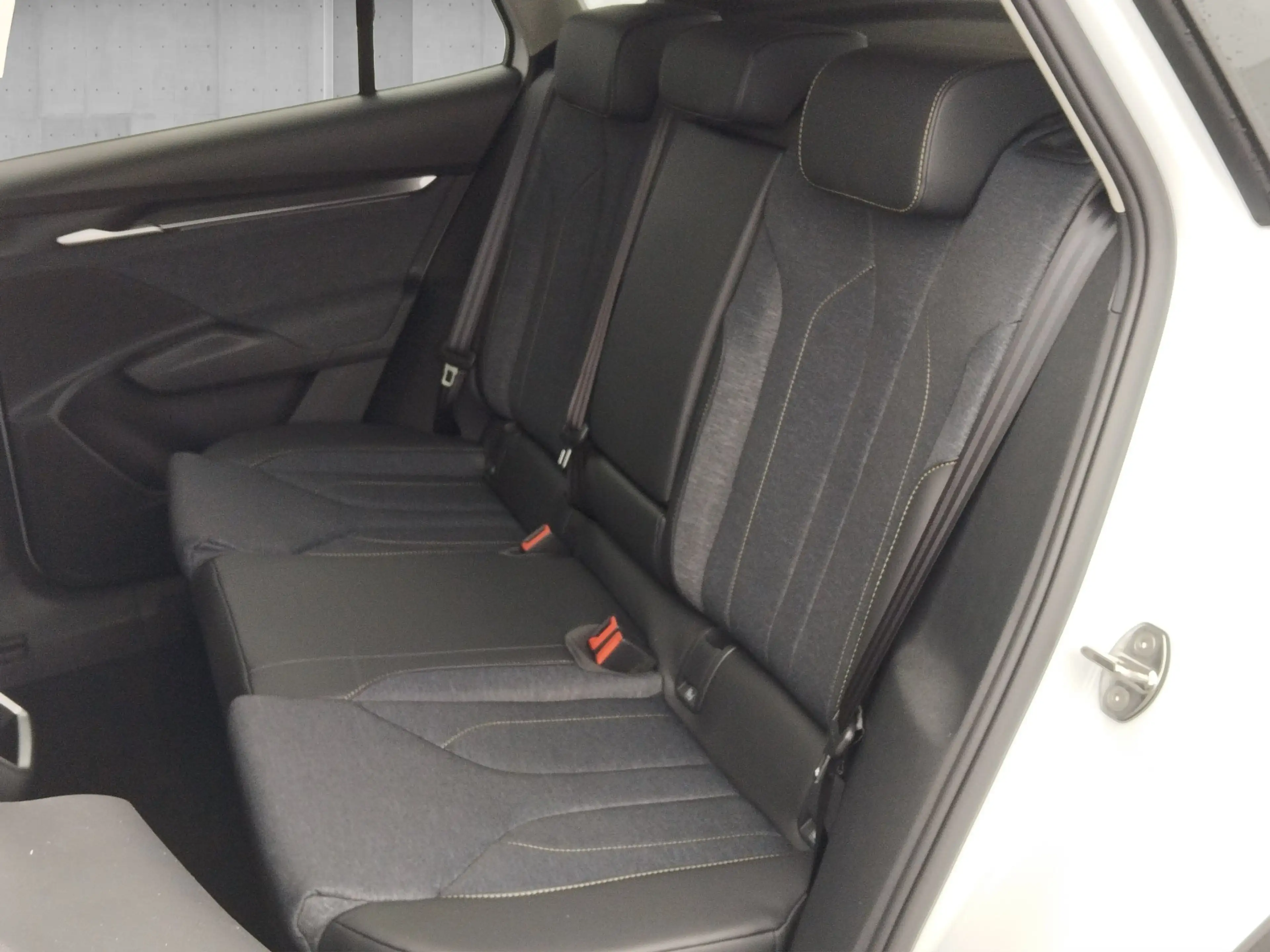 Skoda Elroq 85 Automatik ACC*AUT*Kam.*KeyLess*KlimaA — photo 9