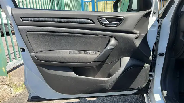 Renault Megane view 7