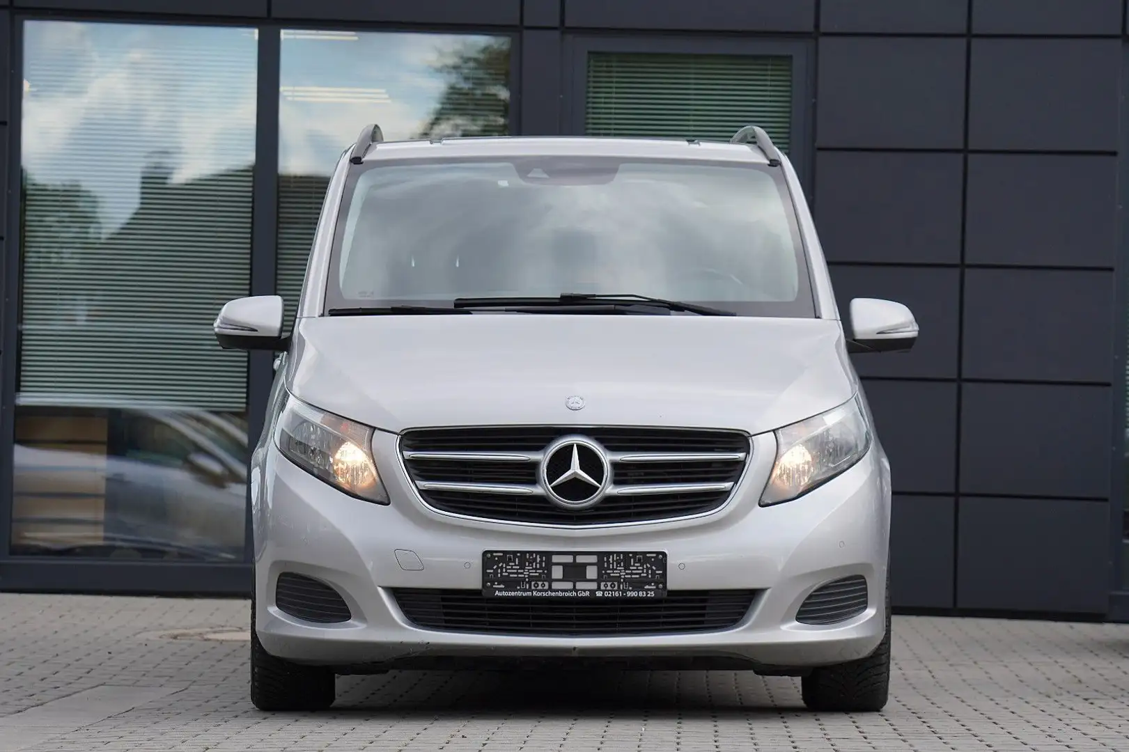 Mercedes-Benz V 220 CDI / EDITION lang MIT 2 JAHREN GARANTIE Silber - 2