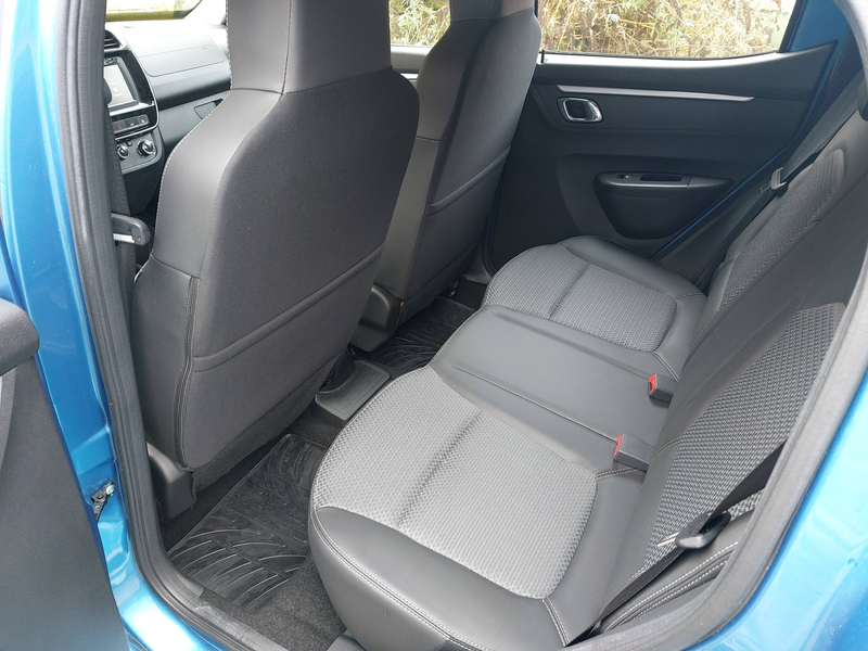 Dacia Spring Electric 45 ESSENTIAL Servo Klima ZV DAB+ Blueth. — photo 7
