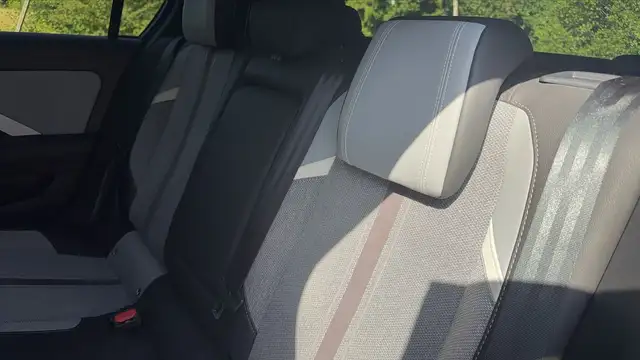 Opel Astra view 9